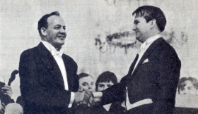 Sergey Yakovlevich Lemeshev and V.I. Fedoseev after the concert with the orchestra of Russian folk instruments. Column Hall of the House of Unions. 1965 Photo. (    ..        .    . 1965 . .) (Belyaev)