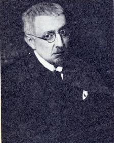 Rafail Grigorevich Korf - Professor Svatov. "Cockroach". 1928. Photography. (   -  . "". 1928 . .) (Belyaev)