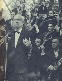 I. S. Kozlovsky. Speech in Kiev with the Bandura Band. 1968 year. The photo. (. . .      . 1968 . .) (Belyaev)