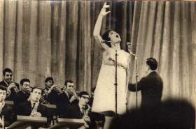 Лариса Израилевна Мондрус. Концерт в областной филармонии г. Запорожье, 1960-е г.г. (stavitsky)