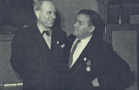 I. S. Kozlovsky with L. O. Utesov. The photo. (И. С. Козловский с Л. О. Утесовым. Фотография.) (Belyaev)